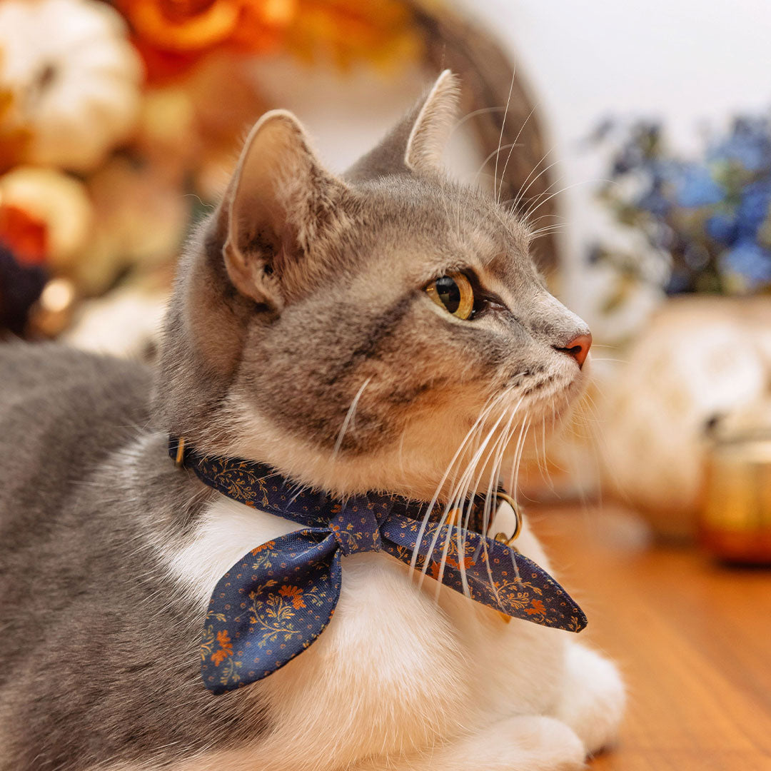 Bow Tie Cat Collar Set - "Indigo Manor" - Navy Blue Cat Collar with Bow Tie / Farmhouse, William Morris / Cat, Kitten, Small Dog Sizes
