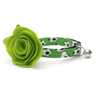 Soccer Cat Collar - "Soccer" - Green Sports Cat Collar / FIFA, World Cup, Futball, European Football / Breakaway Buckle or Non-Breakaway / Cat, Kitten + Small Dog Sizes