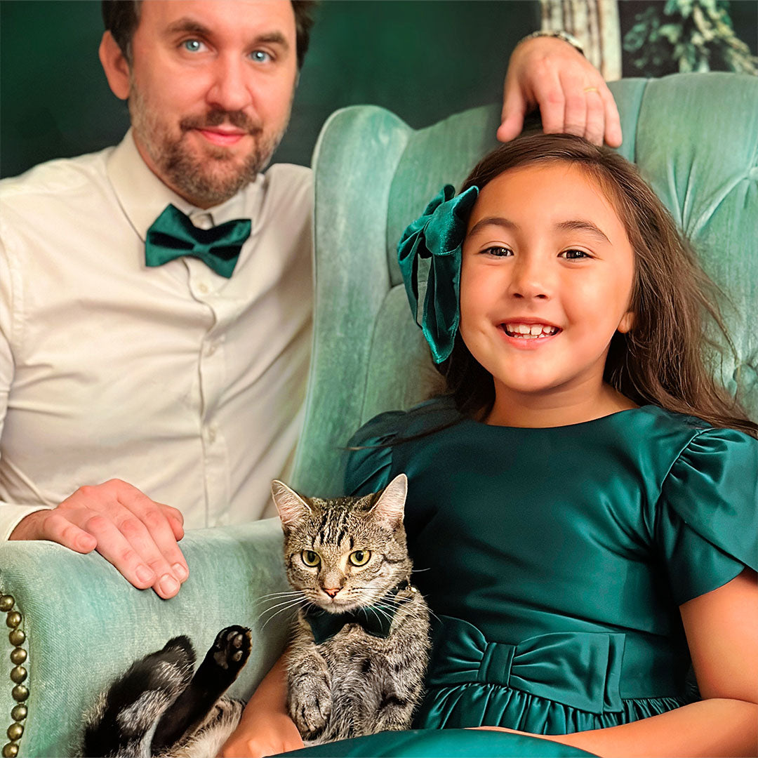 Men's Green Velvet Bow Tie - "Velvet - Hunter Green" - Christmas, Wedding & Special Occasions | Easy Clip-On Style (ADULT SIZE)