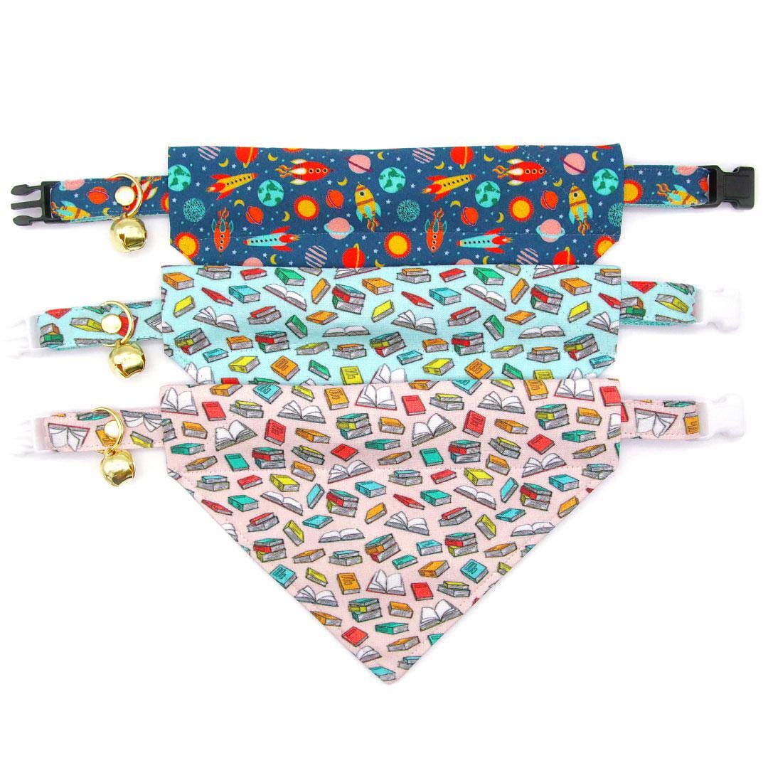 Cat Collar - "Book Lover - Blue" - Book Cat Collar / Breakaway or Non-Breakaway / Reader Gift, Librarian, School Teacher, Book Club / Cat, Kitten + Small Dog Sizes