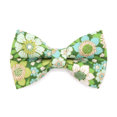 Bow Tie Cat Collar Set - "Sage Garden" - Retro Floral Sage Green Cat Collar with Bow Tie / Vintage 60s Flower Child / Cat, Kitten, Small Dog Sizes