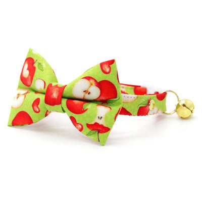Cat Collar - "Apple of My Eye" - Green & Red Apple Cat Collar / Fall, Back To School, Apple Picking / Breakaway Buckle or Non-Breakaway / Cat, Kitten + Small Dog Sizes