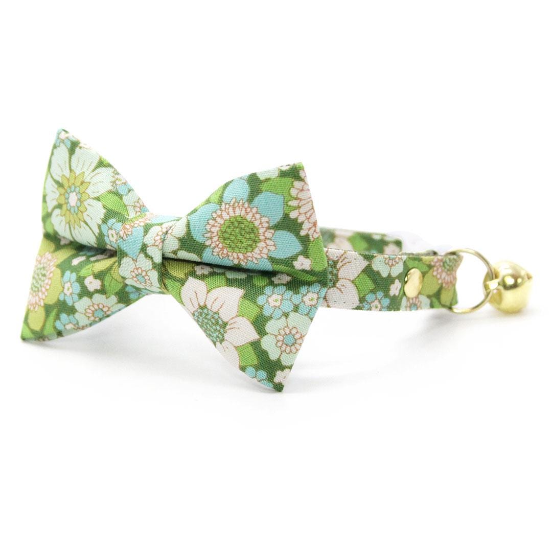 Cat Collar - "Sage Garden" - Retro Floral Botanical Green Cat Collar / Breakaway Buckle or Non-Breakaway / Cat, Kitten + Small Dog Sizes