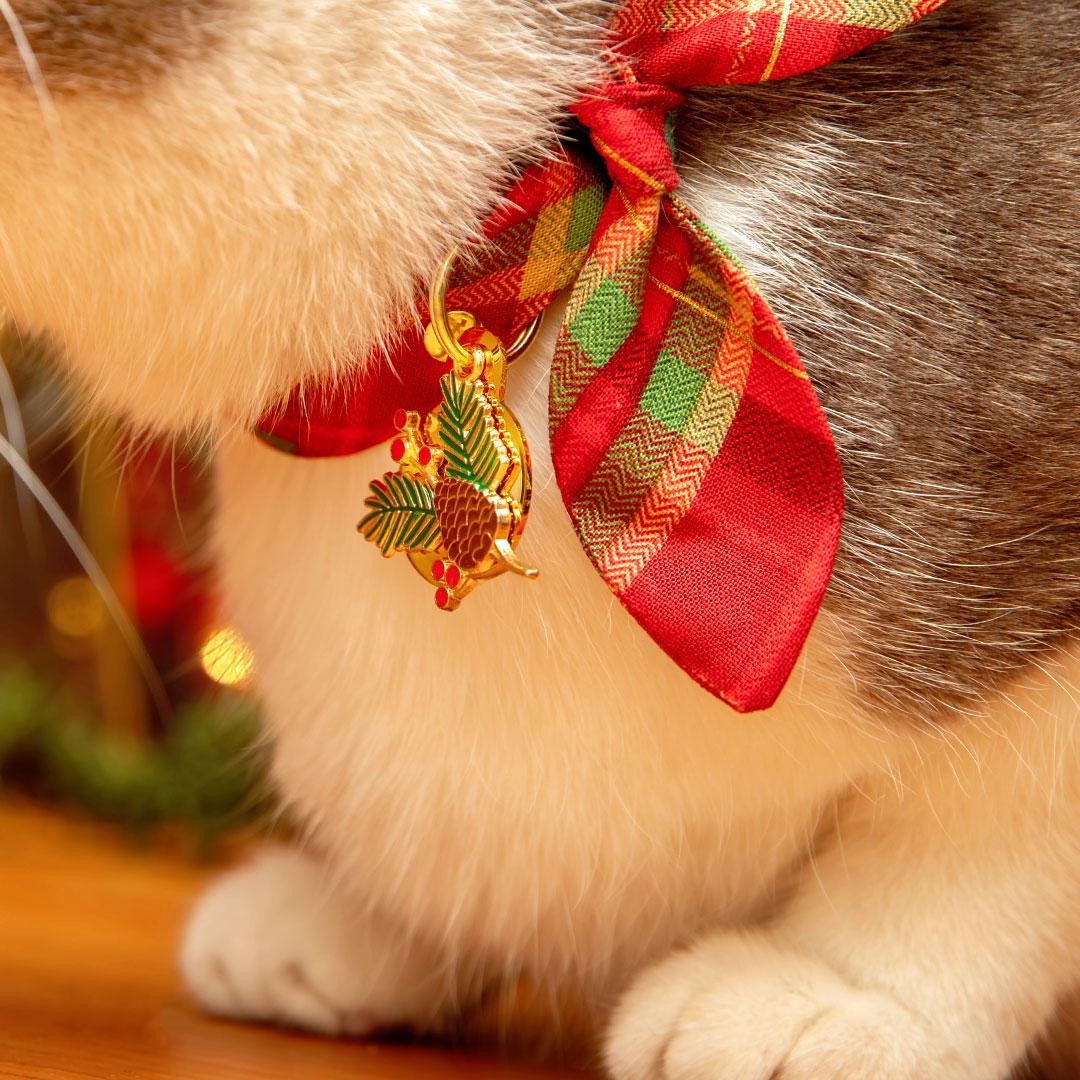 Holiday Plaid Cat Collar - "Cranberry Clove" - Red Christmas Tartan Cat Collar / Breakaway Buckle or Non-Breakaway / Cat, Kitten + Small Dog Sizes