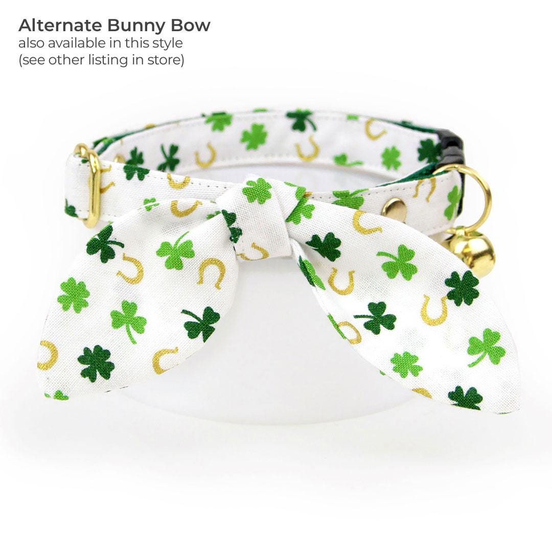 St. Paddy Cat Collar + Flower Set - "Lucky Horseshoes" - Green, Gold & White Cat Collar w/ Clover Green Felt Flower (Detachable) / St. Patrick's Day / Cat, Kitten + Small Dog Sizes