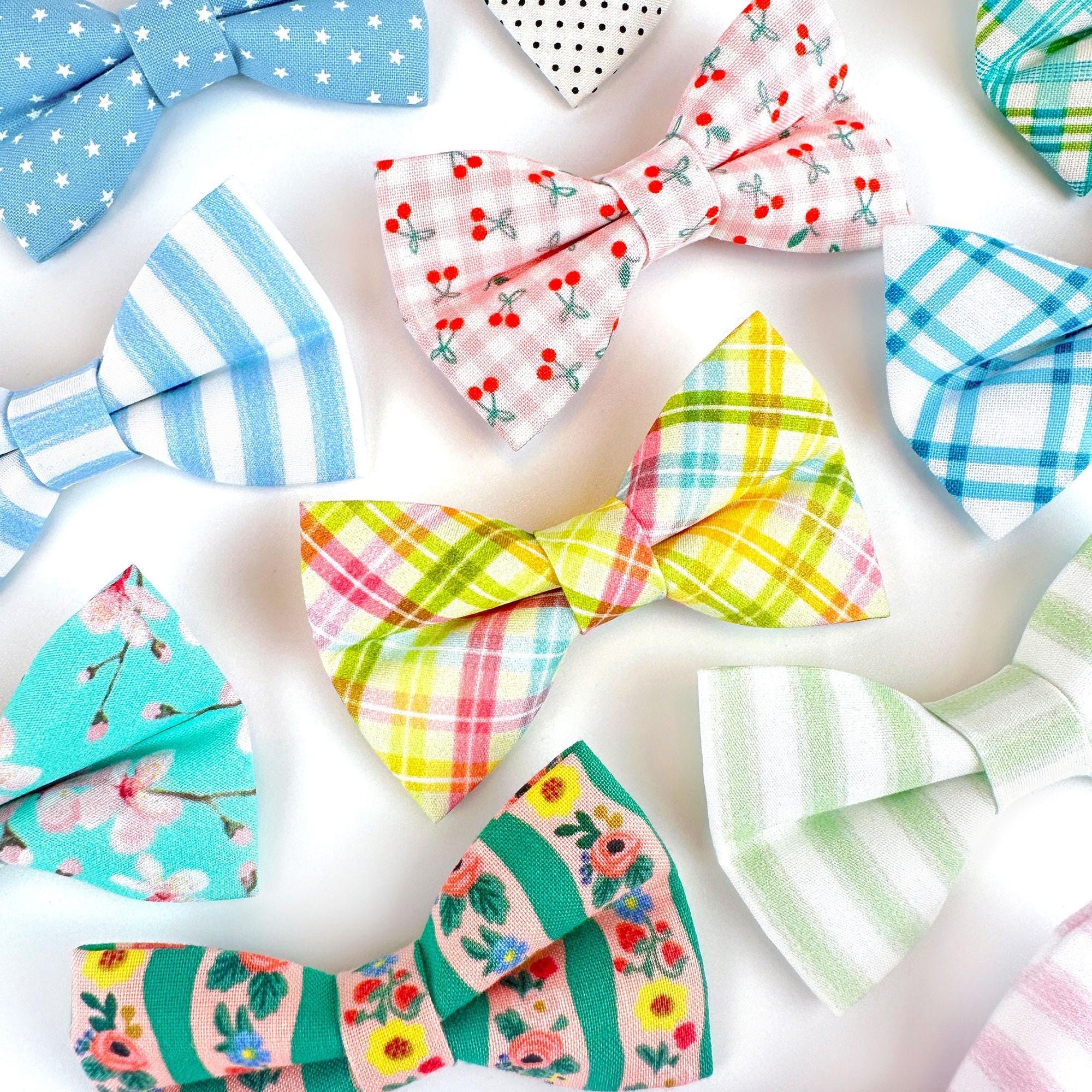 Polka Dot Bow Tie Cat Collar Set - "Biscotti" - Retro Chic Black & Ivory Polka Dot Cat Collar with Bow Tie / Wedding, Light Beige, Cream / Cat, Kitten, Small Dog Sizes