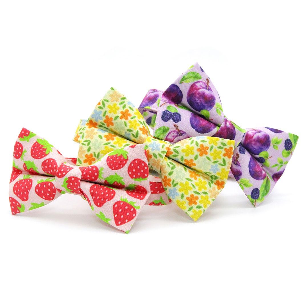 Strawberry Bow Tie Cat Collar Set - "Strawberry Patch" - Cute Red Berry Fruit Cat Collar with Bow Tie / Spring + Summer / Cat, Kitten, Small Dog Sizes