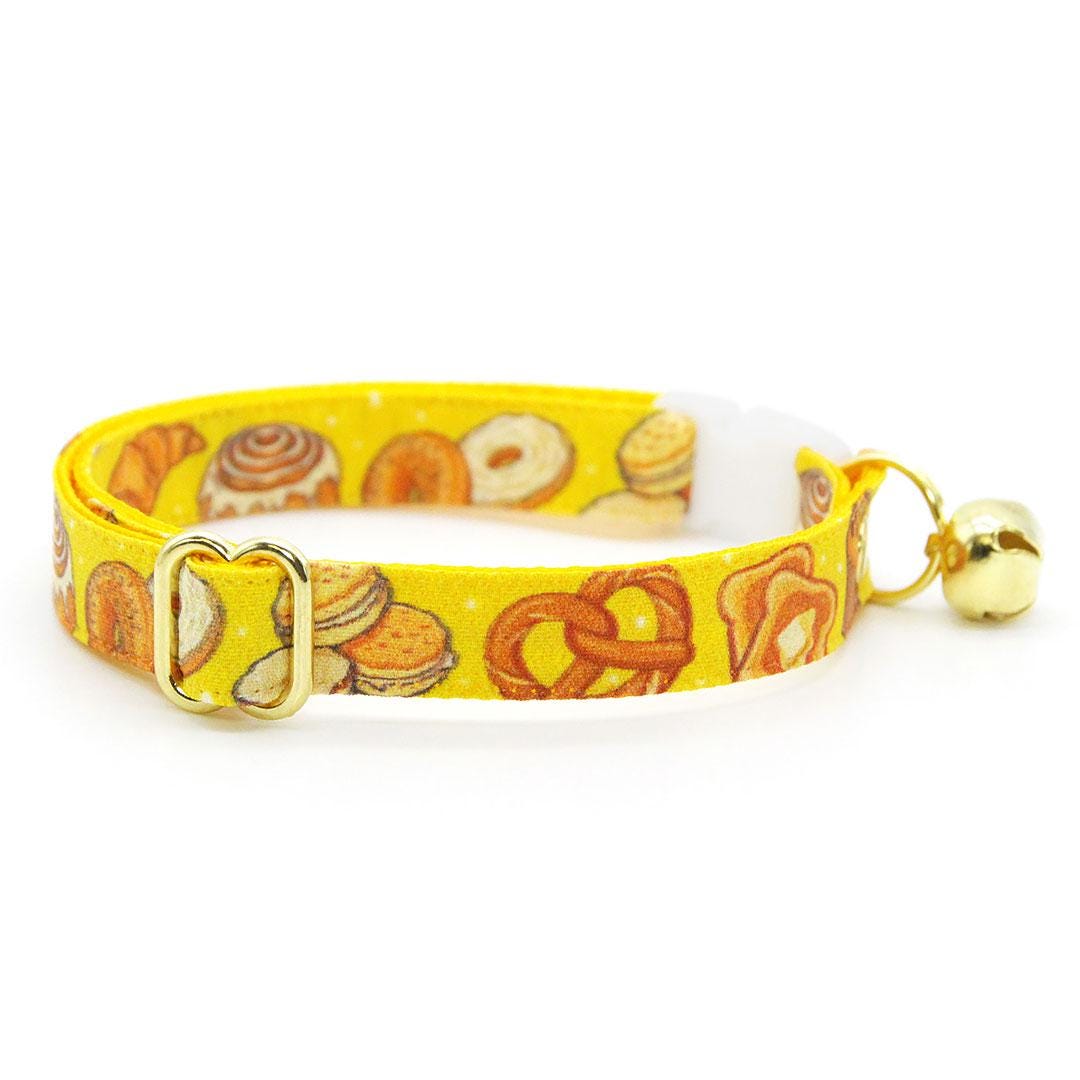 Bakery Bow Tie Cat Collar Set - "Bakery Bliss - Yellow" - Pastries & Bread Cat Collar with Bow Tie / Toast, Biscuit, Bagel, Breakfast Food, Muffin, Cinnamon Roll, Pretzel / Cat, Kitten, Small Dog Sizes