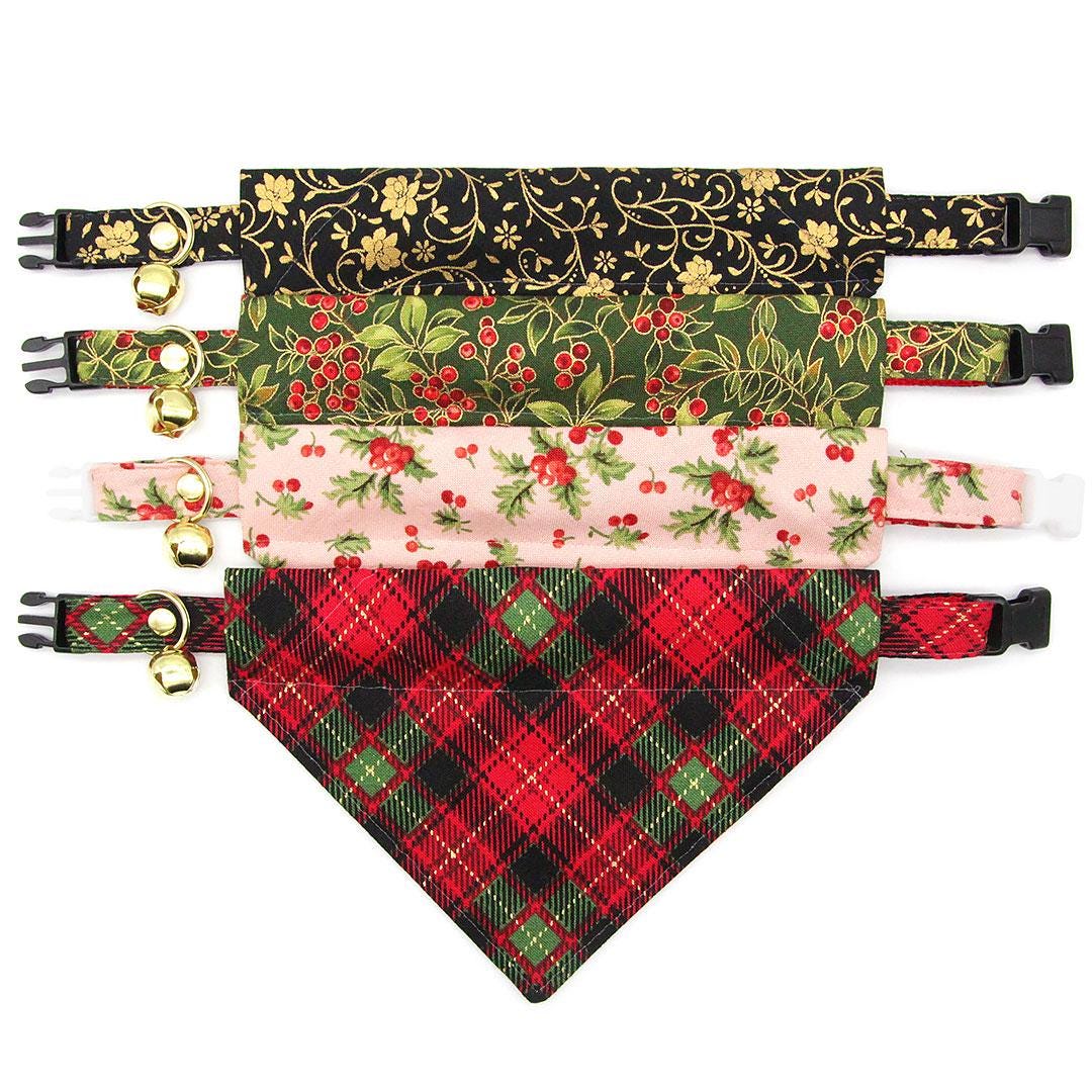 Holiday Cat Collar - "Yuletide Berries" - Green & Red Holly Berry Christmas Cat Collar / Breakaway Buckle or Non-Breakaway / Cat, Kitten + Small Dog Sizes