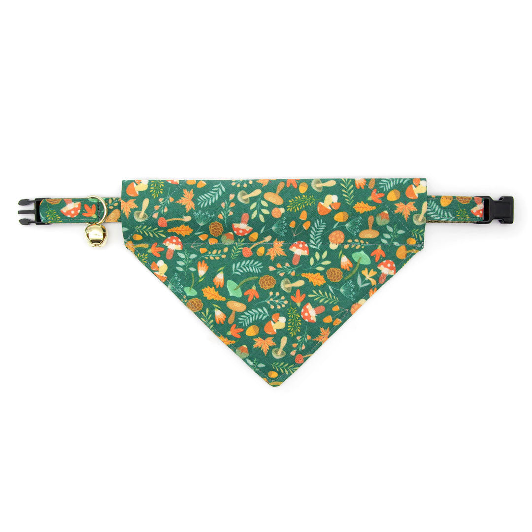 Cat Collar - "Forest Fantasy" - Woodland Medley Green Cat Collar / Mushrooms, Acorns, Leaves / Breakaway Buckle or Non-Breakaway / Cat, Kitten + Small Dog Sizes