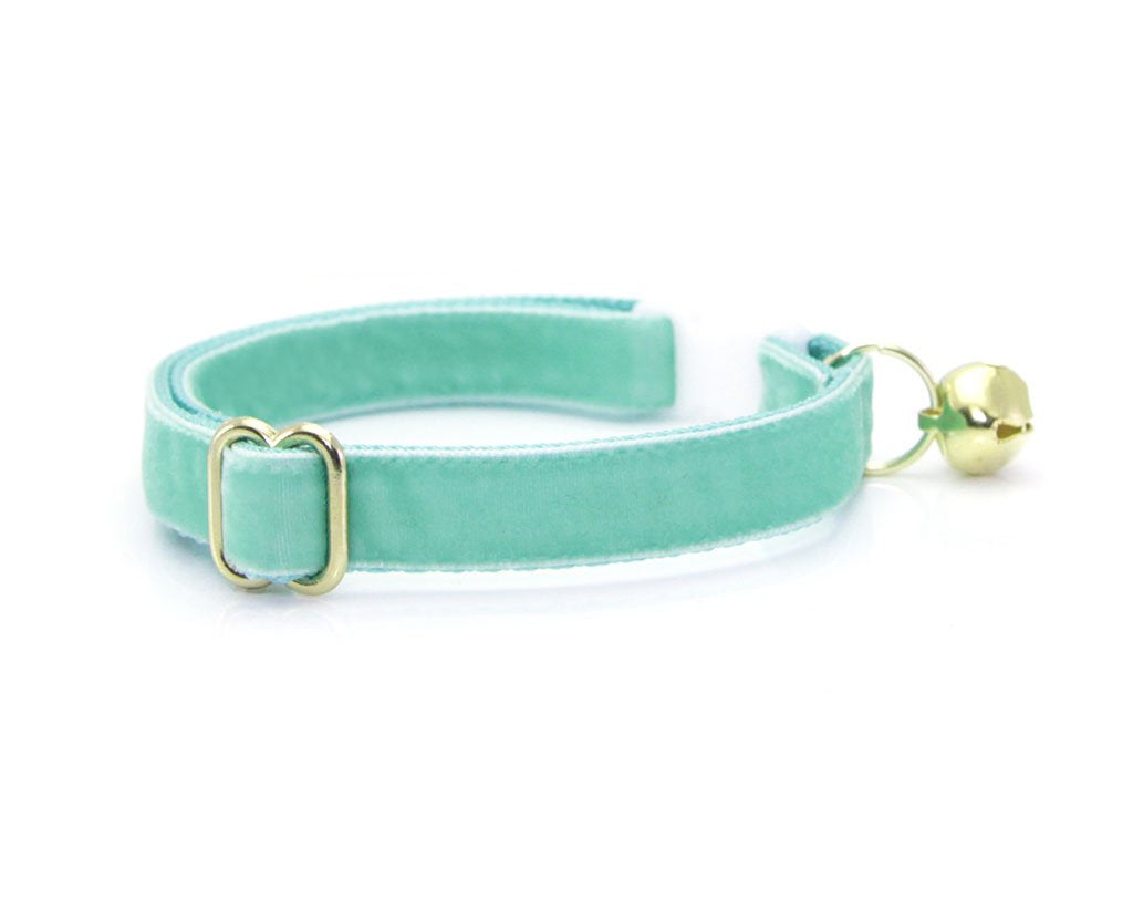 Cat Collar - "Velvet - Mint" - Robin's Egg Cat Collar - Breakaway Buckle or Non-Breakaway / Cat, Kitten + Small Dog Sizes