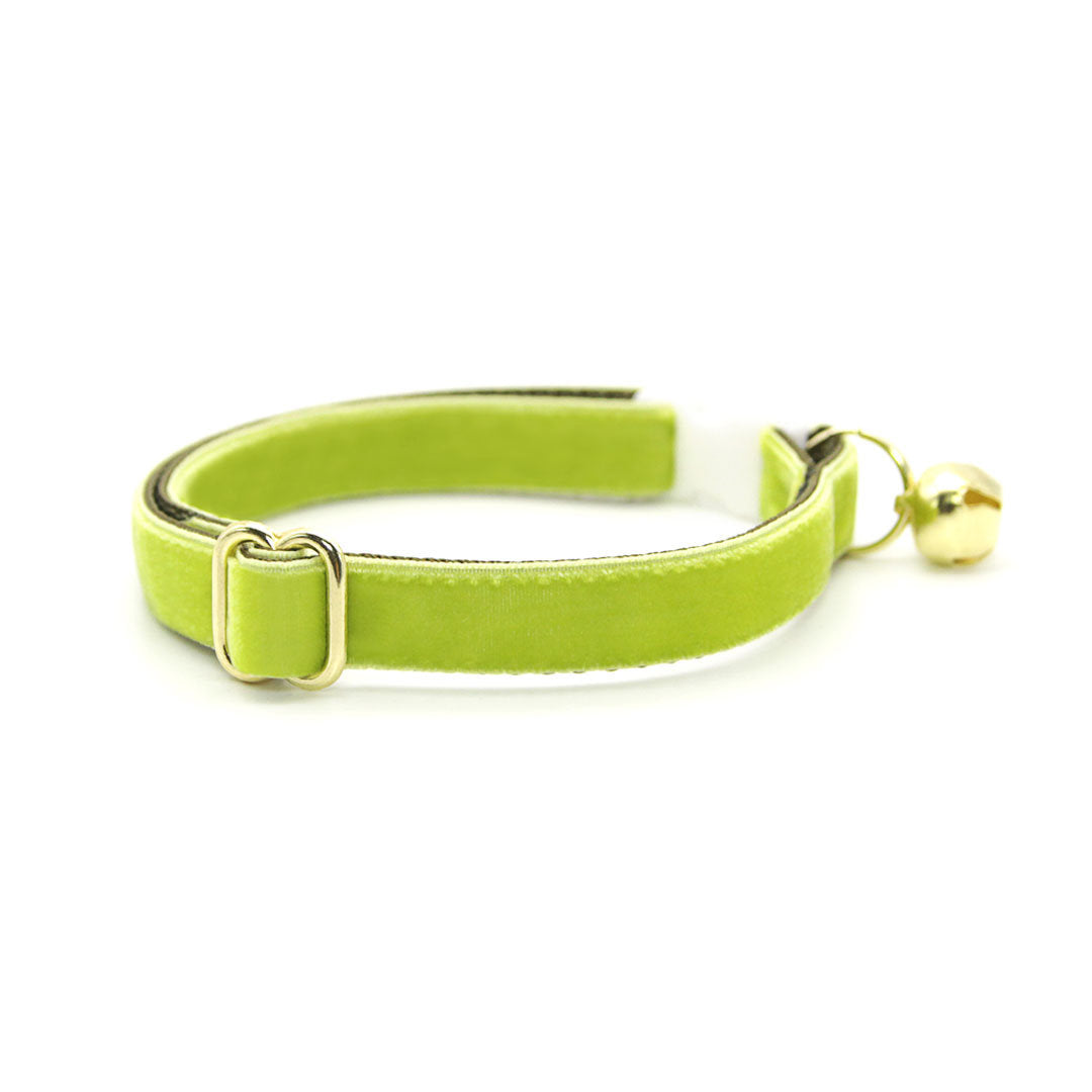 Bow Tie Cat Collar Set - "Velvet - Apple Green" - Light Green Velvet Cat Collar + Coordinating Velvet Bowtie / Cat, Kitten, Small Dog Sizes