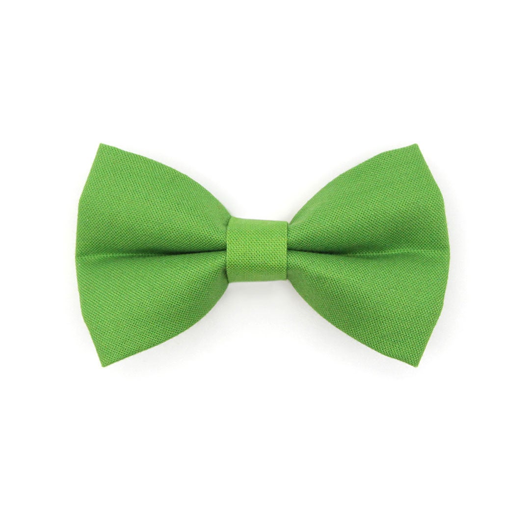 Bow Tie Cat Collar Set - "Color Collection - Apple Green" - Solid Green Cat Collar w /  Matching Bowtie / Wedding / Cat, Kitten, Small Dog Sizes