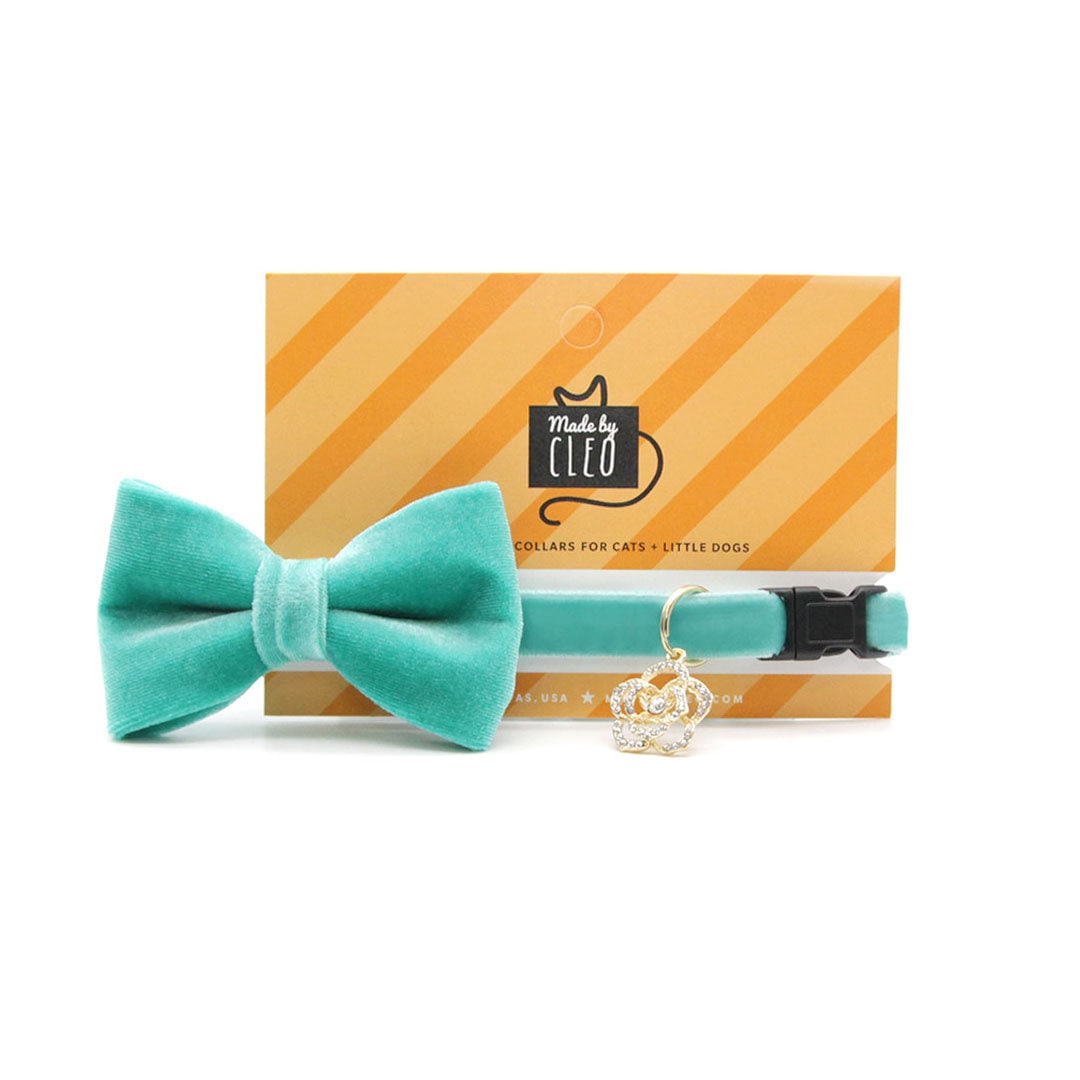 Bow Tie Cat Collar Set - "Velvet - Seafoam" - Light Turquoise Velvet Cat Collar w/ Matching Bowtie / Cat, Kitten, Small Dog Sizes