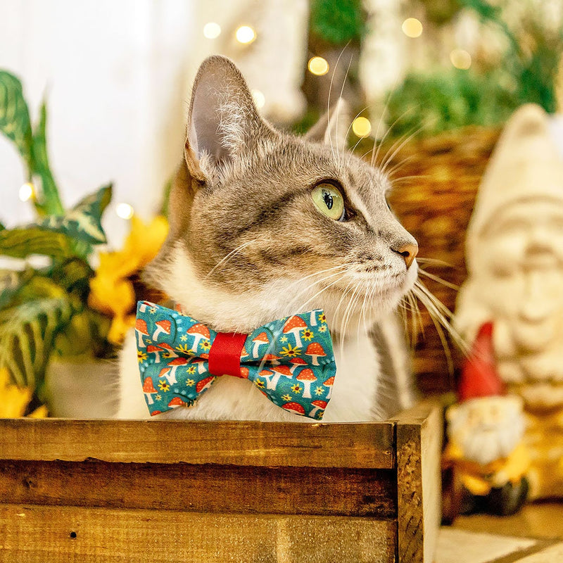 Bow Tie Cat Collar Set - "Magic Mushrooms" - Teal Blue & Red Toadstool Cat Collar w/ Matching Bowtie / Cat, Kitten, Small Dog Sizes