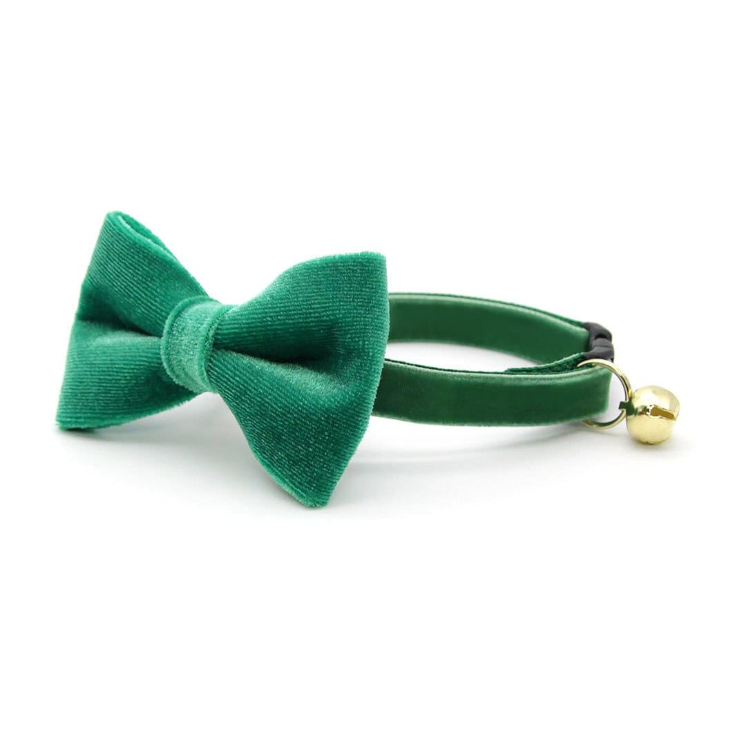 Bow Tie Cat Collar Set - "Velvet - Emerald Green" - Bright Holiday Green Velvet Cat Collar w/ Coordinating Bowtie / Cat, Kitten, Small Dog Sizes