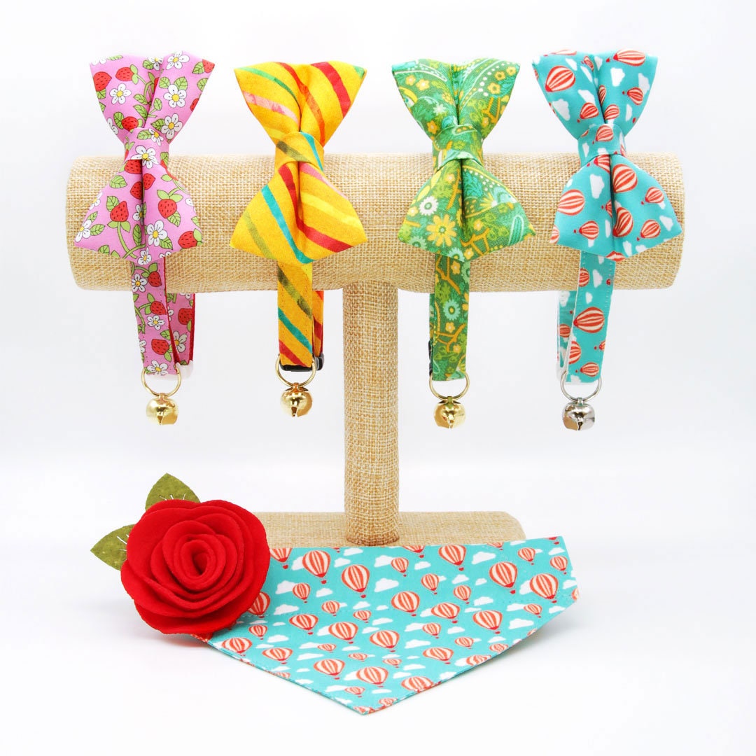 Cat Collar - "Wild Strawberry - Pink" - Liberty of London® Berry Floral Cat Collar / Breakaway Buckle or Non-Breakaway / Cat, Kitten + Small Dog Sizes