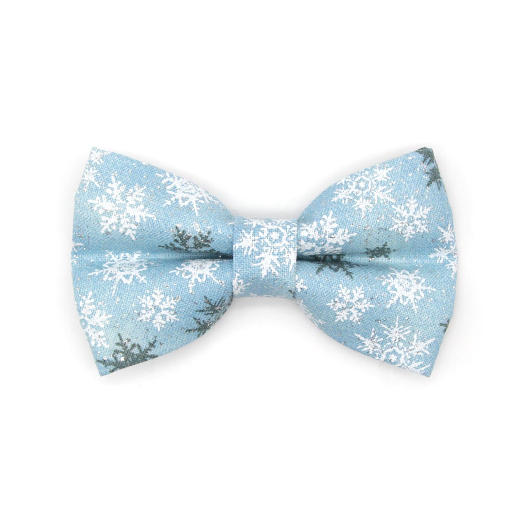 Bow Tie Cat Collar Set - "Snowflakes - Frosty Blue" - Holiday Snowflake Cat Collar w/ Matching Bowtie / Christmas, Winter, Solstice / Cat, Kitten, Small Dog Sizes