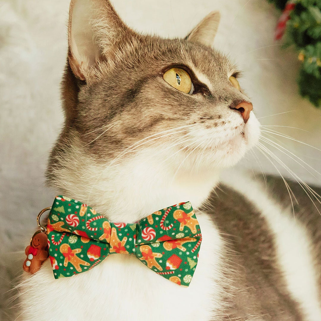 Pet Bow Tie - "Christmas Treats - Green" - Holiday Gingerbread Cat Bow Tie / For Cats + Small Dogs (One Size)